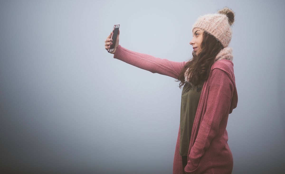 selfie-unsplash.jpg