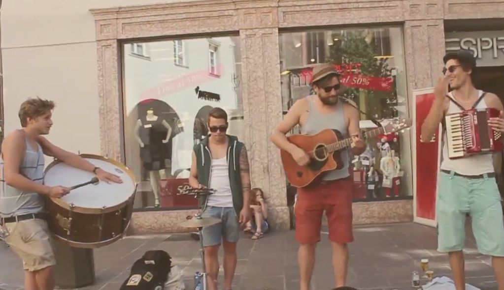 mainfelt_street.jpg
