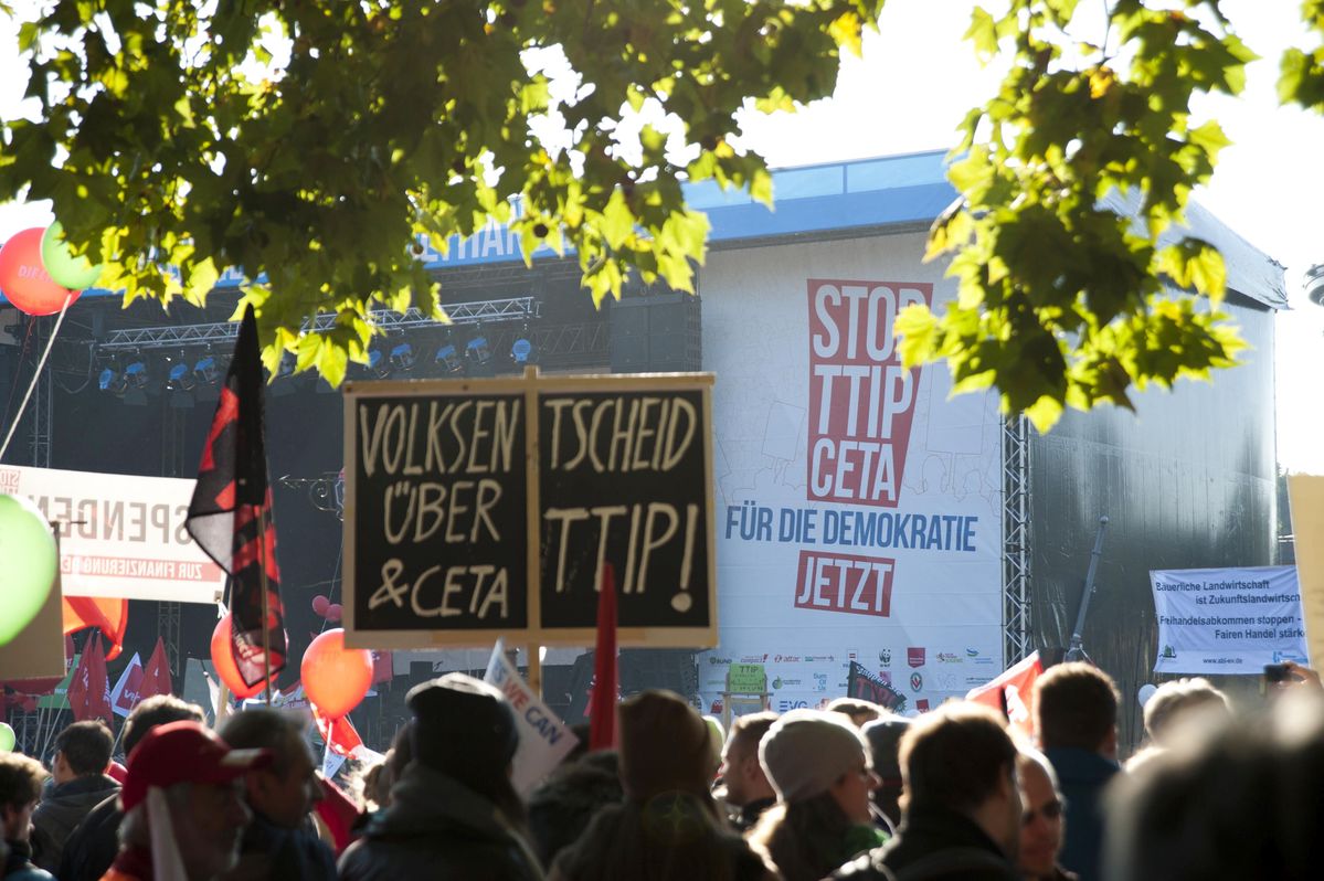 ttip_demo_volksentscheid.jpg