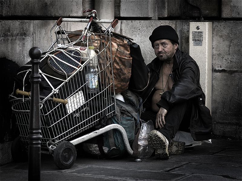 homelessparis_7032101.jpg