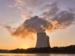 nuclear-power-plant-4535760_1280.jpg