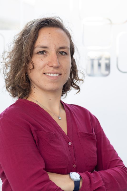 Giulia-Elli